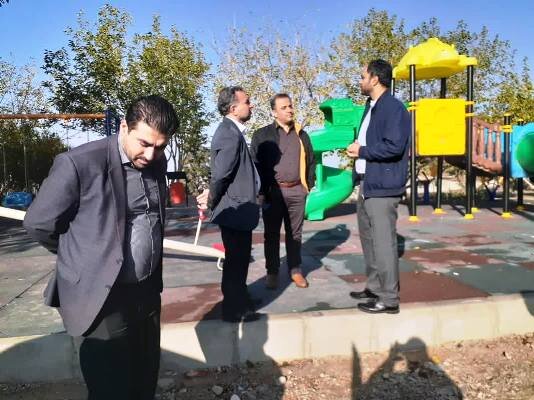 بازدید عضو شورای اسلامی شهر کرج از پروژههای عمرانی منطقه ۱۰ کرج