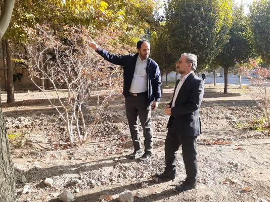 بازدید عضو شورای اسلامی شهر کرج از پروژههای عمرانی منطقه ۱۰ کرج