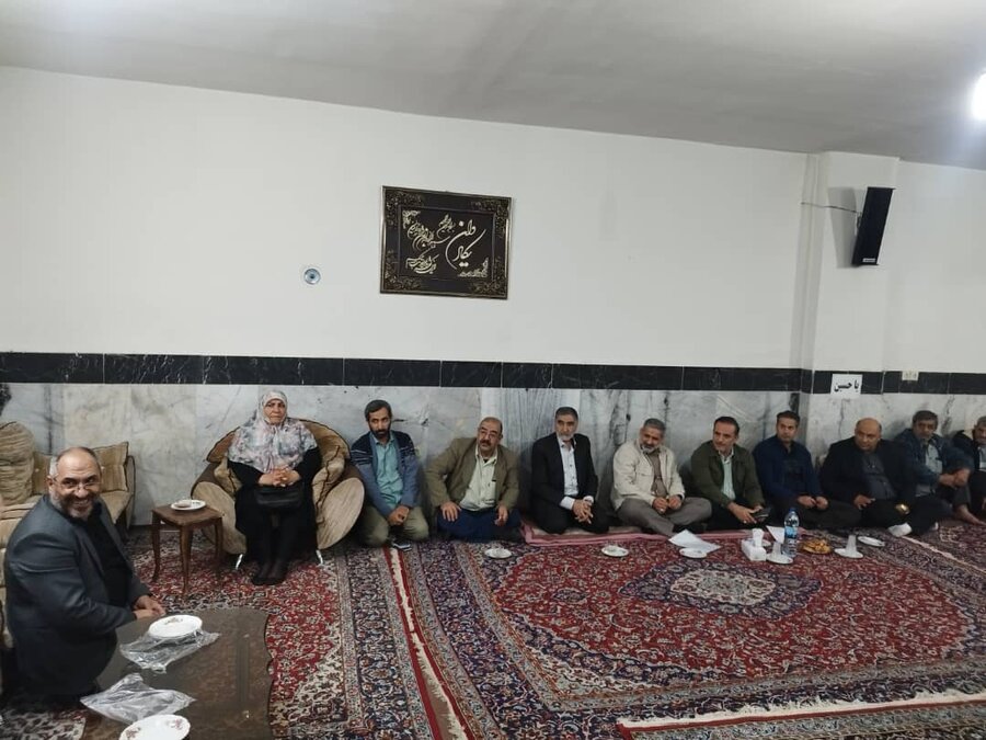 دیدار عضو شورای اسلامی شهر کرج و مدیر منطقه ۴ با اهالی محله اکبر آباد