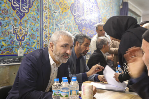 ملاقات مردمی در مسجد جامع میدان کرج با اعضا شورا16آبان1402