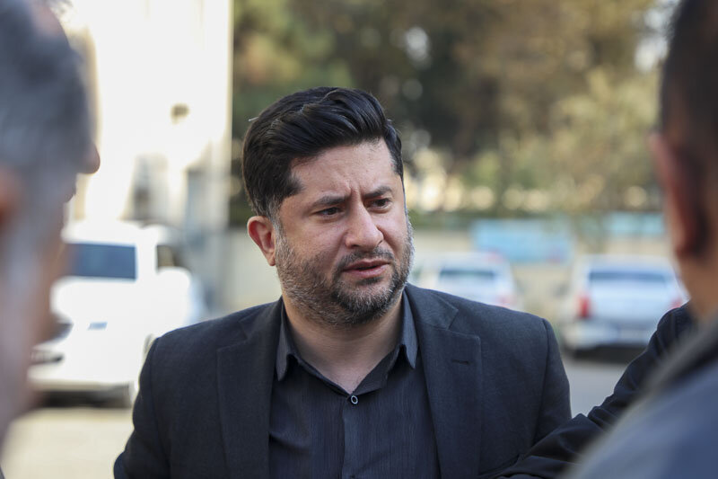 عملیات نصب پوشش سقفسازه مصلی امام خمینی (ره) به پایان رسید