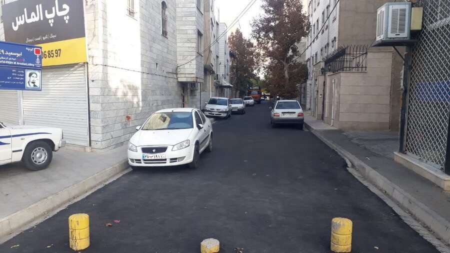 اجرای عملیات روکش دستی آسفالت معابر محله کم برخودرار دولت آباد کرج