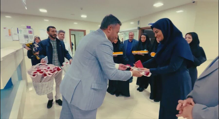 تقدیر از پرستاران بیمارستان امام خمینی (ره) کرج