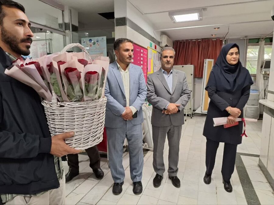 تقدیر از پرستاران بیمارستان امام خمینی (ره) کرج