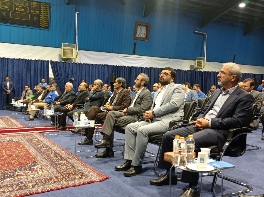 وقتی از تولید داخل حمایت کردیم باید حمایت شویم / عالیترین محصولات باید در اختیار مردم قرار بگیرد