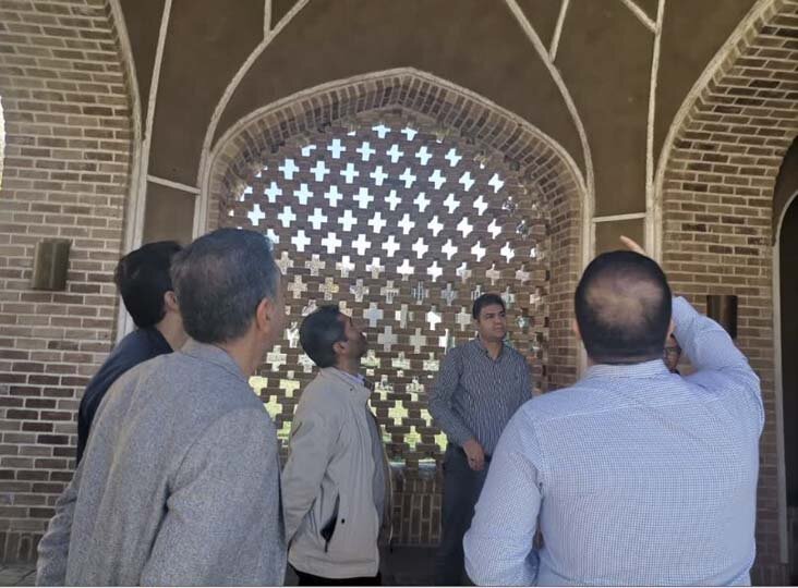 بازدید مدیران شهری ملایر از پارک ملی ایران کوچک کرج