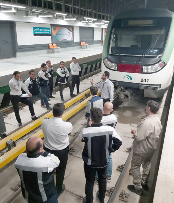 تونلهای مترو در پدافند غیرعامل نقش ویژهای دارند