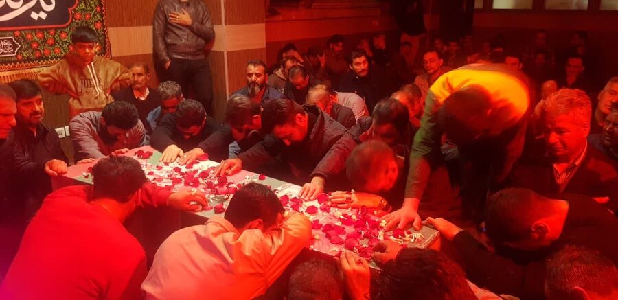 پایگاههای بسیج شهید حسنی منطقه۱۰ و حضرت سیدالشهداء(ع) شهرداری کرج میزبان شهید گمنام شد