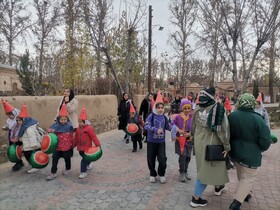 بازدید دانش آموزان مدارس کرج از جشنواره شب چله و انار