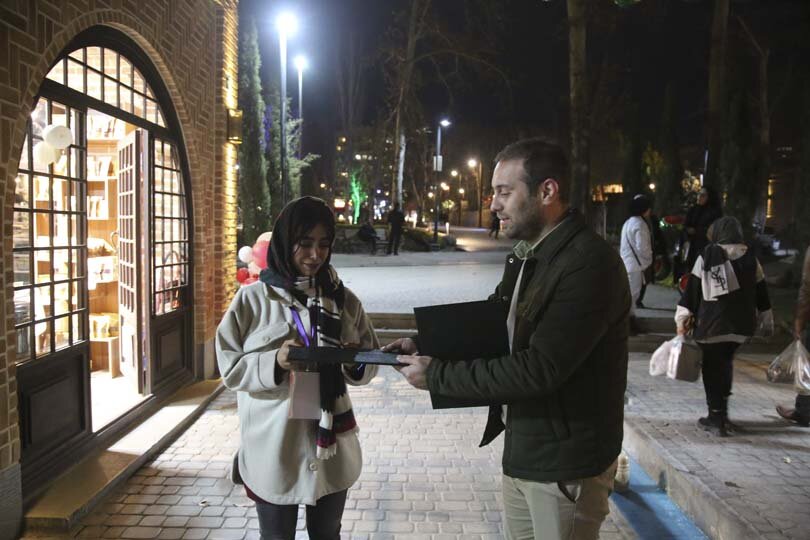 تقدیر از برترین سفرههای یلدایی جشنواره شب چله و انار کرج