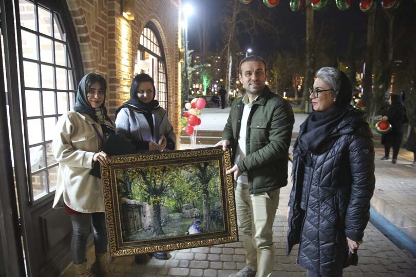 تقدیر از برترین سفره‌های یلدایی جشنواره شب چله و انار کرج