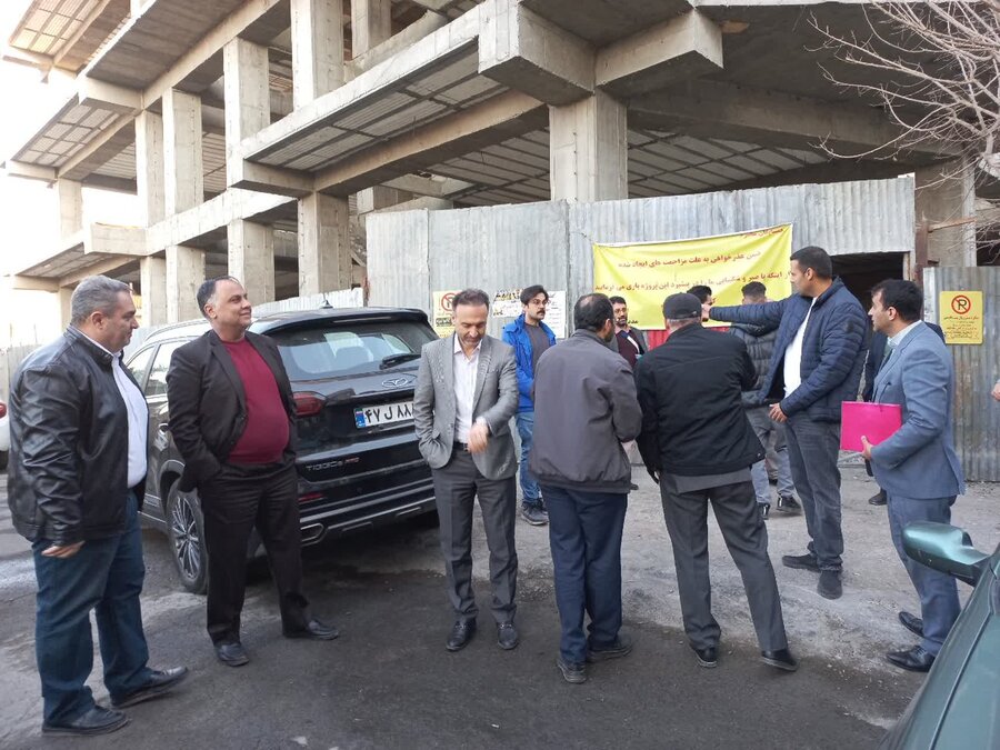 بازدید فرماندار کرج از بیمارستان در حال ساخت «دی»