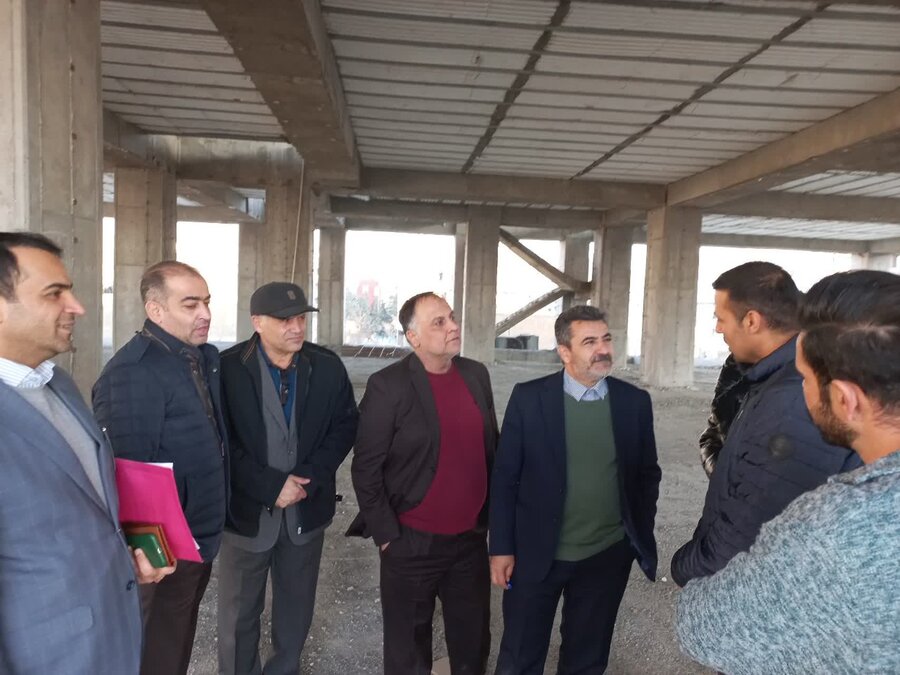 بازدید فرماندار کرج از بیمارستان در حال ساخت «دی»