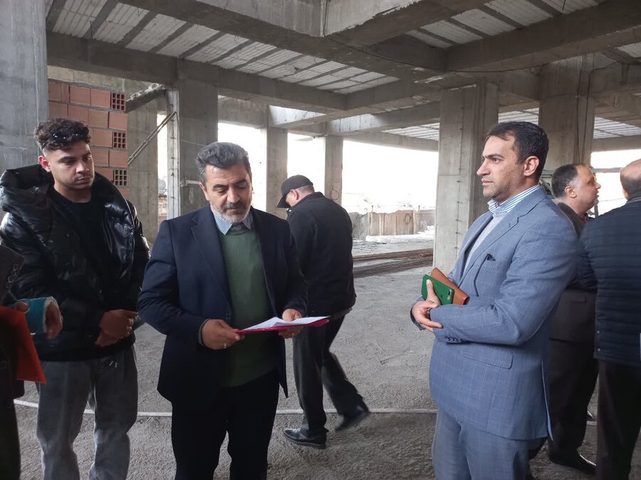 بازدید فرماندار کرج از بیمارستان در حال ساخت «دی»