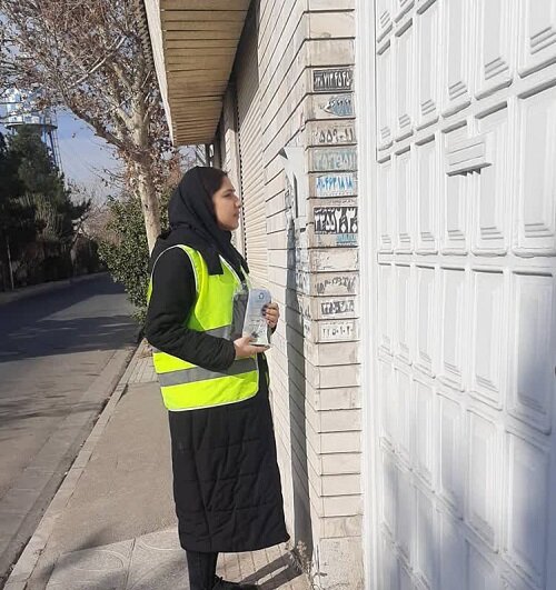 ترویج فرهنگ تفکیک زباله در طرح خانه به خانه