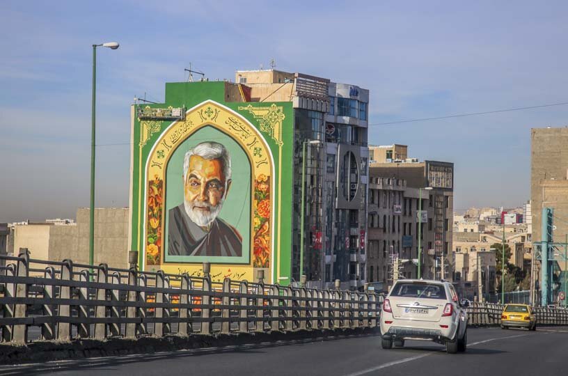 بزرگترین دیوارنگاری تصویر حاج قاسم در کرج