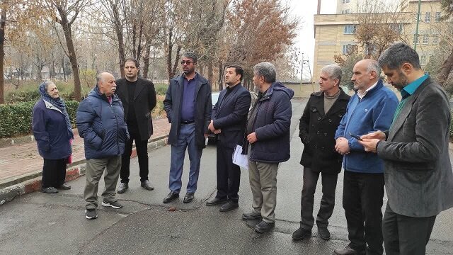 بازدید عضو شورای اسلامی شهر به همراه سرپرست منطقه 5 از شهرک مترو گلشهر