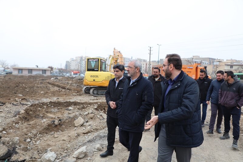 پروژه خط ویژه اتوبوس تندرو با سرعت خوبی در حال اجرا است