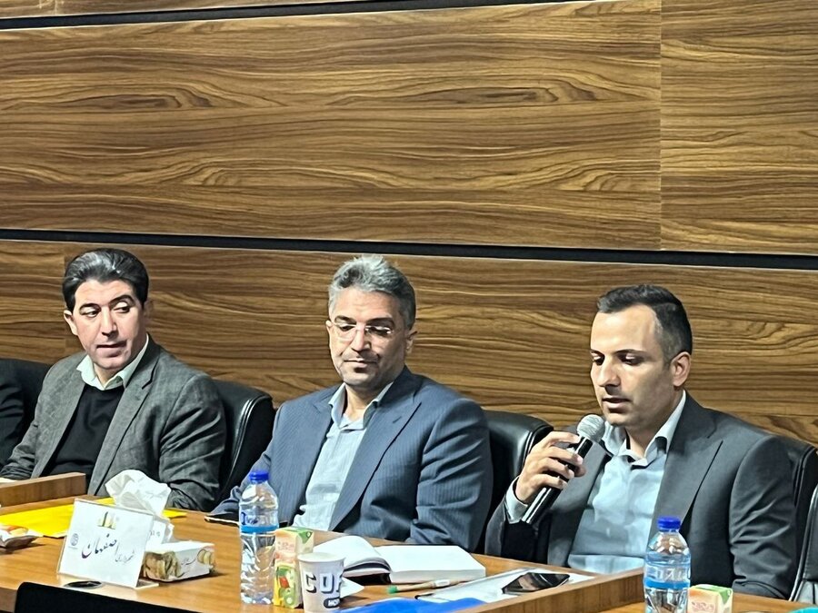 نشست هم اندیشی بررسی، تهیه و تدوین نظام پرداخت شهرداریها در کرج برگزار شد