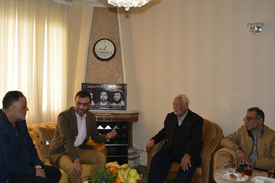 دیدار با پدر شهیدان دماوندی پور