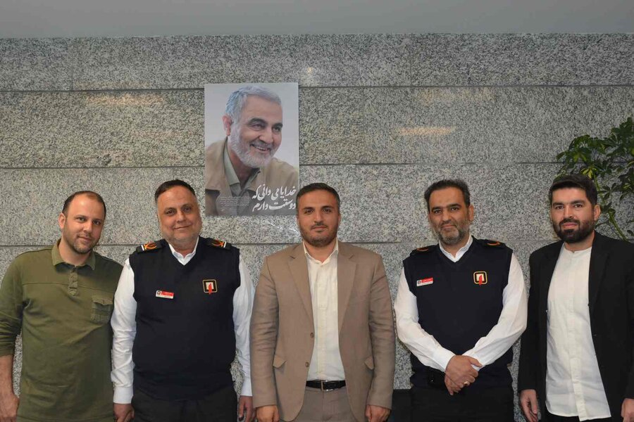 دیدار رئیس سازمان آتش نشانی کرج با پاسداران انقلاب اسلامی