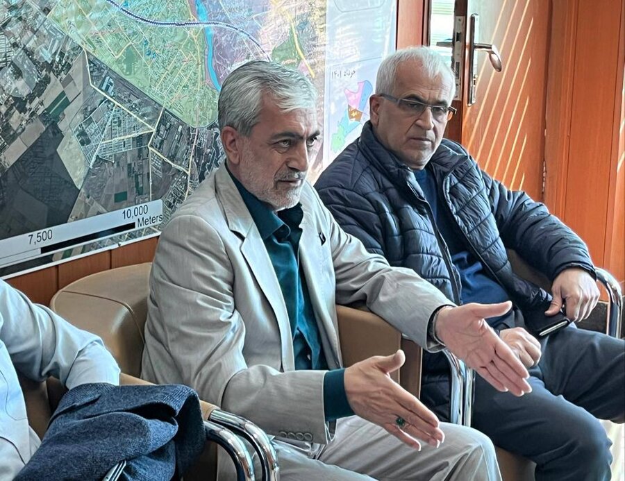 مشکلات مربوط اسناد مالکیتی شهرک یاس بررسی شد/ وظیفه شورا رفع دغدغههای شهروندان است