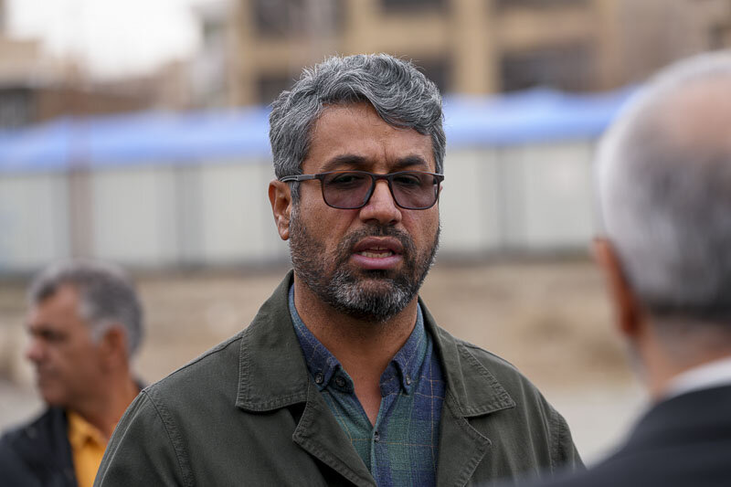 بازدید شهردار کرج از روند احداث ایستگاه های شارژ اتوبوس های برقی/ ساماندهی دستفروشان در ایام پایانی سال