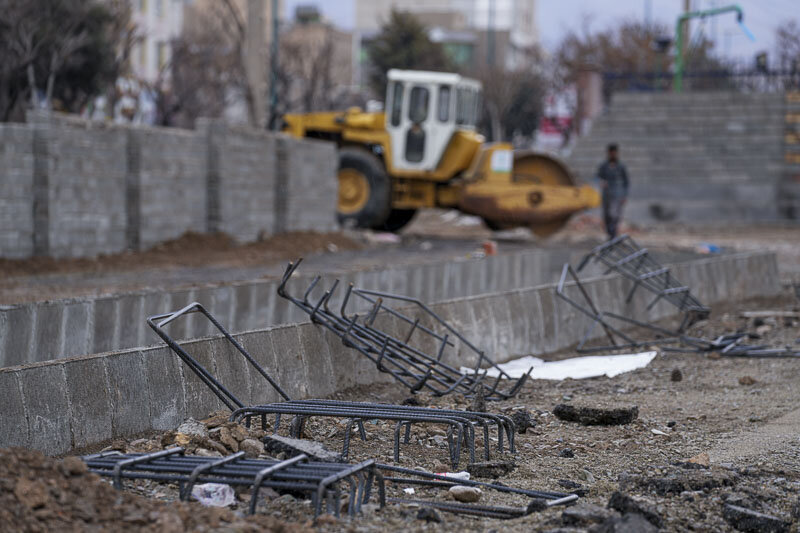 بازدید شهردار کرج از روند احداث ایستگاه های شارژ اتوبوس های برقی/ ساماندهی دستفروشان در ایام پایانی سال