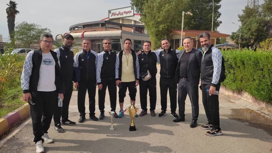 کسب مقام نایب قهرمانی تیم فوتسال پیشکسوتان شهرداری کرج در مسابقات کلانشهرهای کشور