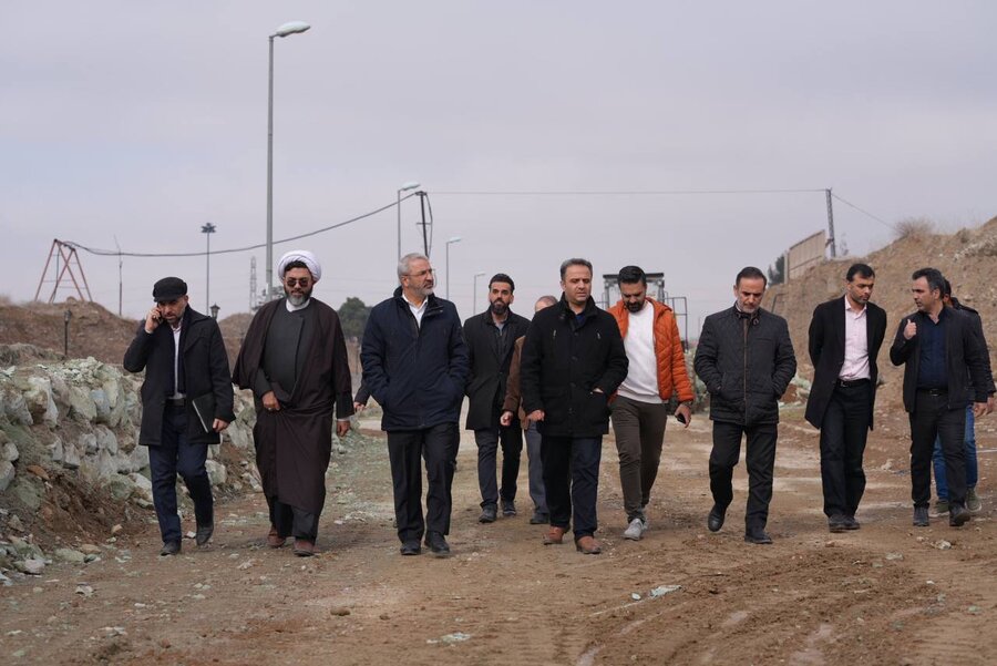 بازدید شهردار و اعضای شورای شهر کرج از روند تکمیل پروژه های نیمه تمام عمرانی