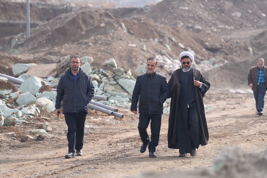 بازدید شهردار و اعضای شورای شهر کرج از روند تکمیل پروژه های نیمه تمام عمرانی