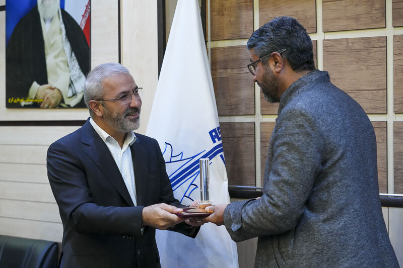 توجه ویژه به آذین بندی شهر در اعیاد مذهبی/ شهرداری در جهتگیری نسبت به کاندیداهای مجلس بیطرف است