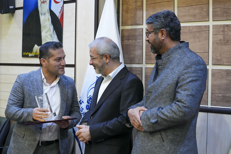 توجه ویژه به آذین بندی شهر در اعیاد مذهبی/ شهرداری در جهتگیری نسبت به کاندیداهای مجلس بیطرف است