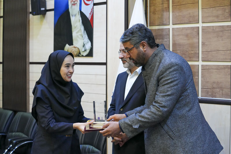 توجه ویژه به آذین بندی شهر در اعیاد مذهبی/ شهرداری در جهتگیری نسبت به کاندیداهای مجلس بیطرف است