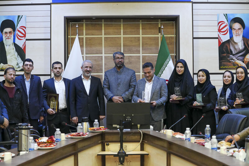 توجه ویژه به آذین بندی شهر در اعیاد مذهبی/ شهرداری در جهتگیری نسبت به کاندیداهای مجلس بیطرف است