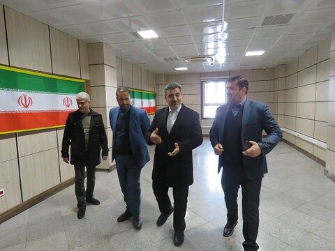 بازدید سرزده فرماندار شهرستان کرج از مرکز پشتیبانی ستاد انتخابات در منطقه ۵  5