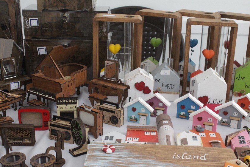 نمایشگاه محصولات خانگی و صنایع دستی عیدانه افتتاح شد