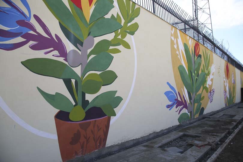 نقاشی و رنگآمیزی جداره پارک ولیعصر(عج) تکمیل شد