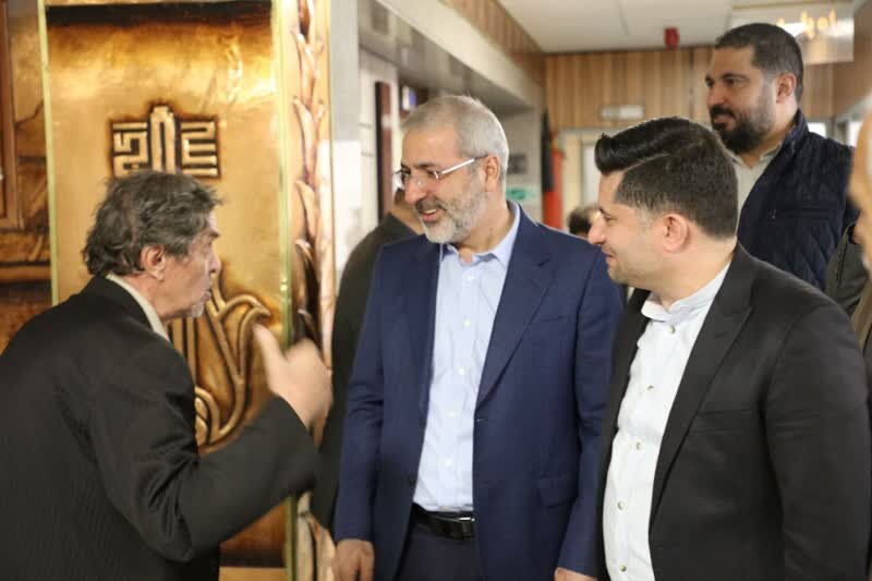 شهرداری کرج با تمام توان در روزهای پایانی سال خدمت رسانی می کند