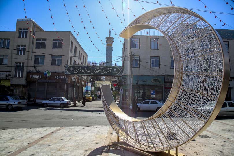 ۵ اِلمان نوری هلال ماه در کرج نصب شد