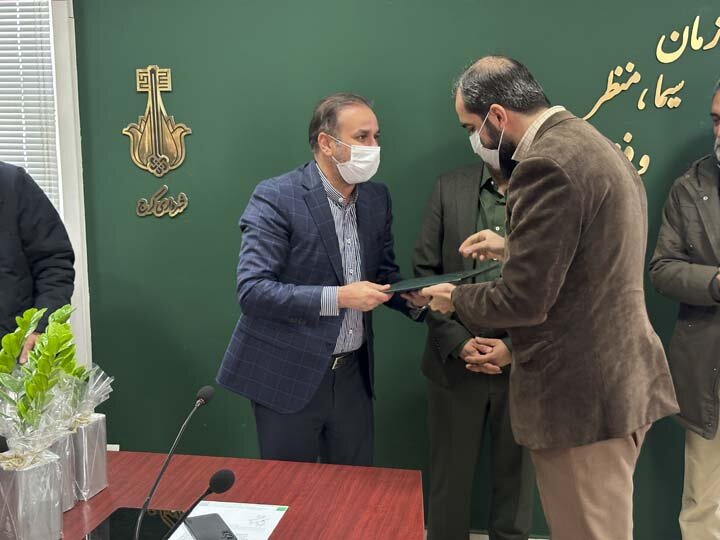 اعضای کمیته داوری آثارهنری تقدیر شدند