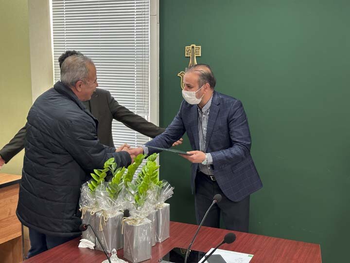 اعضای کمیته داوری آثارهنری تقدیر شدند