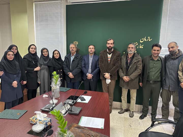 اعضای کمیته داوری آثارهنری تقدیر شدند