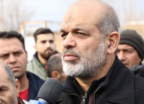 ضرورت توسعه ناوگان حمل و نقل عمومی برقی از کرج به تمام کشور احمد وحیدی وزیر کشور