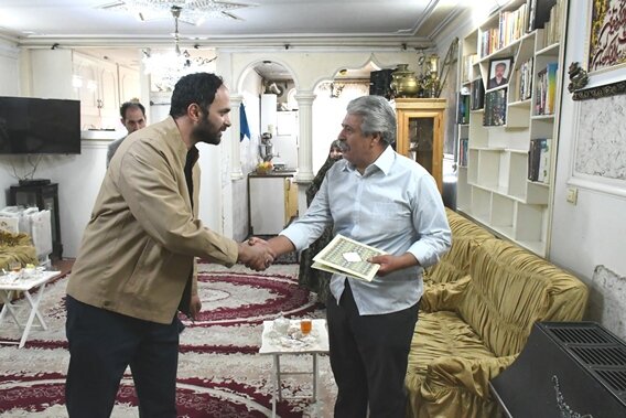 دیدار صمیمی مدیر منطقه ۱۰ با دو خانواده جانباز سرافراز ارتش