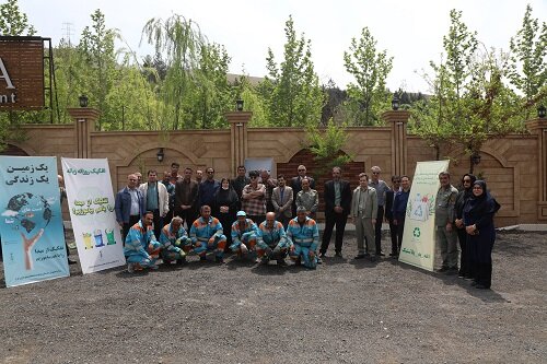 جاده آتشگاه از زباله پاکسازی شد