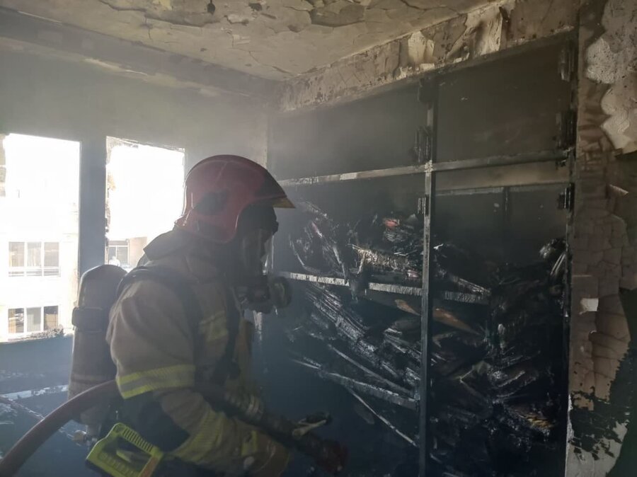 حریق در خیابان درختی کرج مهار و اطفا شد