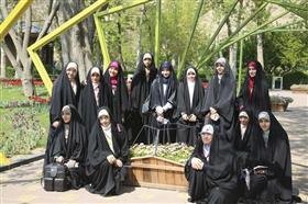 درب باغ گلهای کرج همچنان باز است باغ گلها