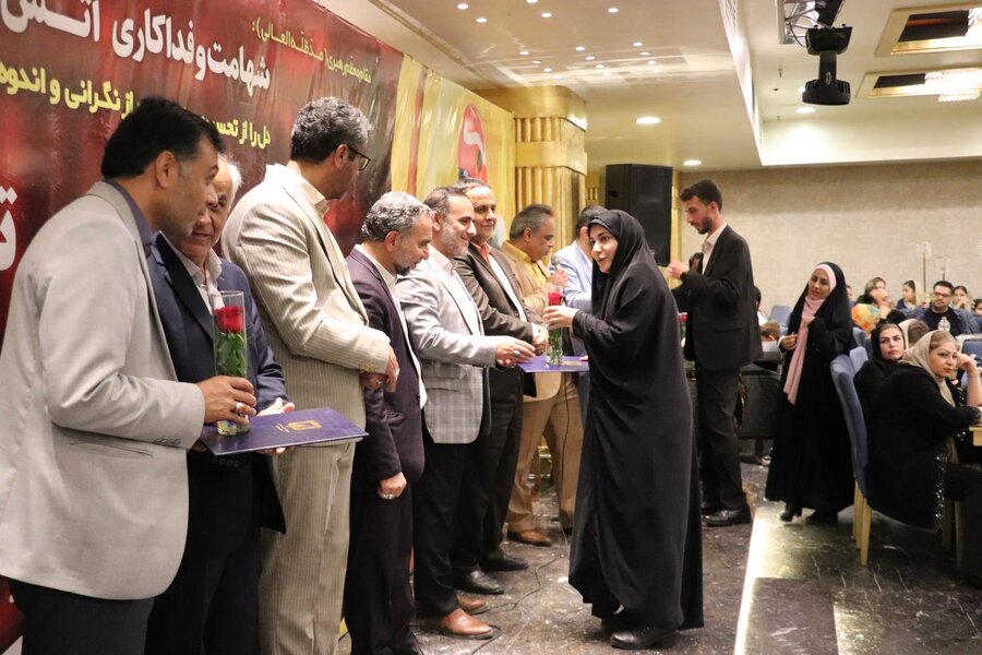 اولین بانوان آتشنشان خاورمیانه بازنشسته شدند