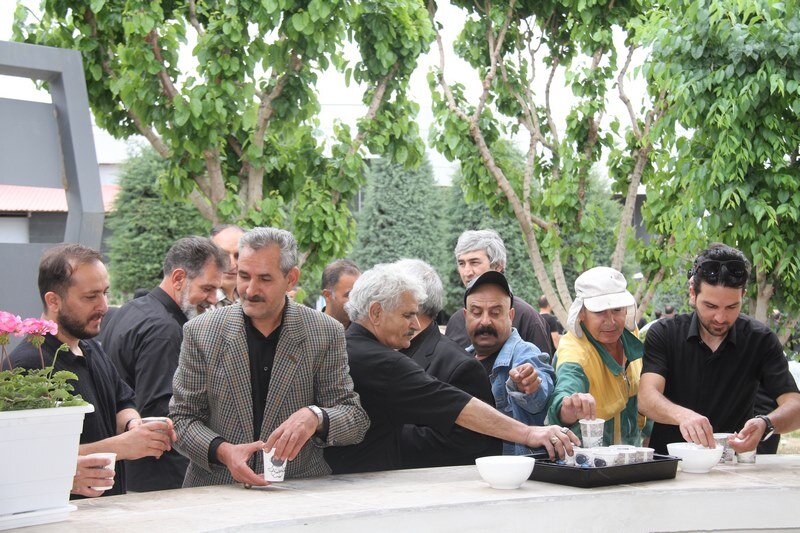 چایخانه حضرت رضا(ع) در بهشت سکینه کرج افتتاح شد